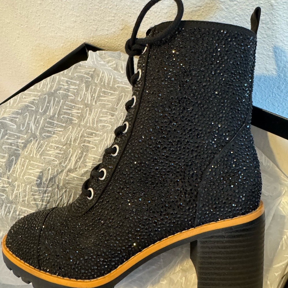 Black Lace Up Boots with Chunky Heel